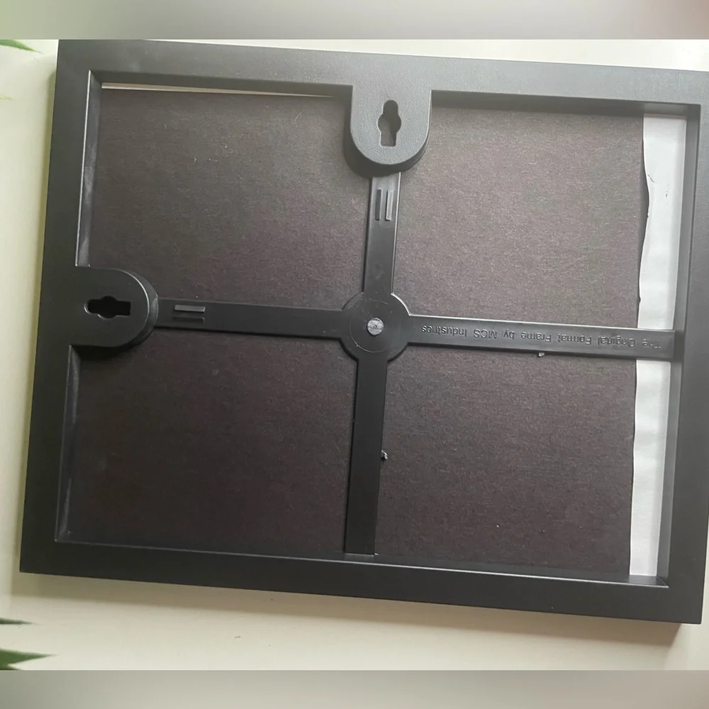 Black Frame with White Mat, Glass Front